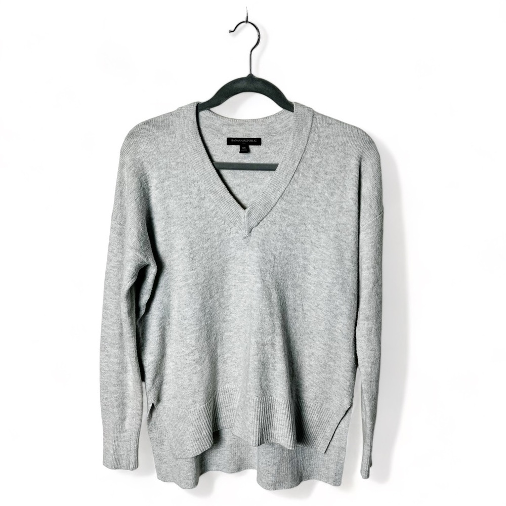 Banana Republic - Light Gray V Neck Sweater - Sz. XS